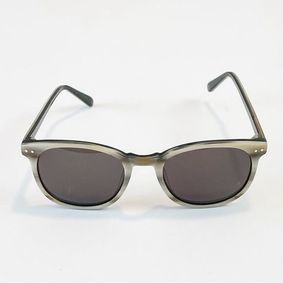 MADEWELL Northside Sunglasses Gray Spruce Horn main image 5